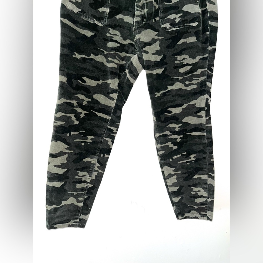 Anthropologie Pilcro & the Letterpress High Rise Camo Velvet Skinny Pants - Picture 8 of 12